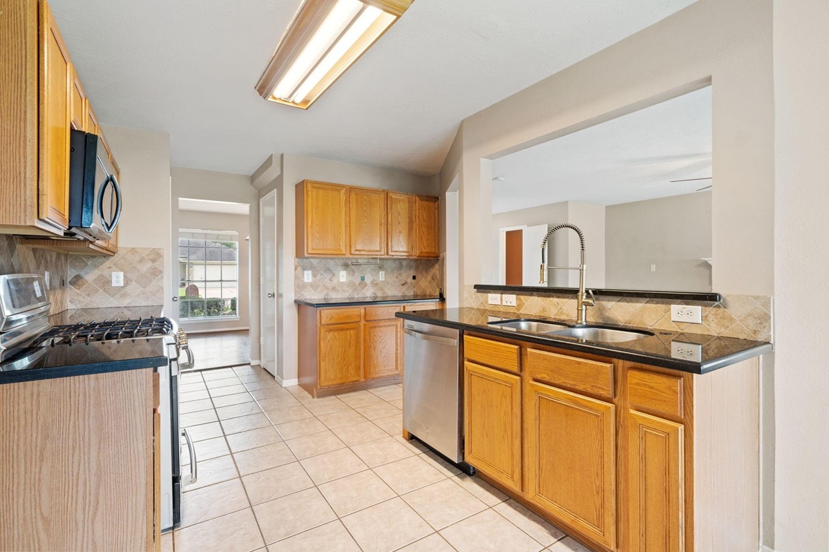 Construction of kitchen cabinets